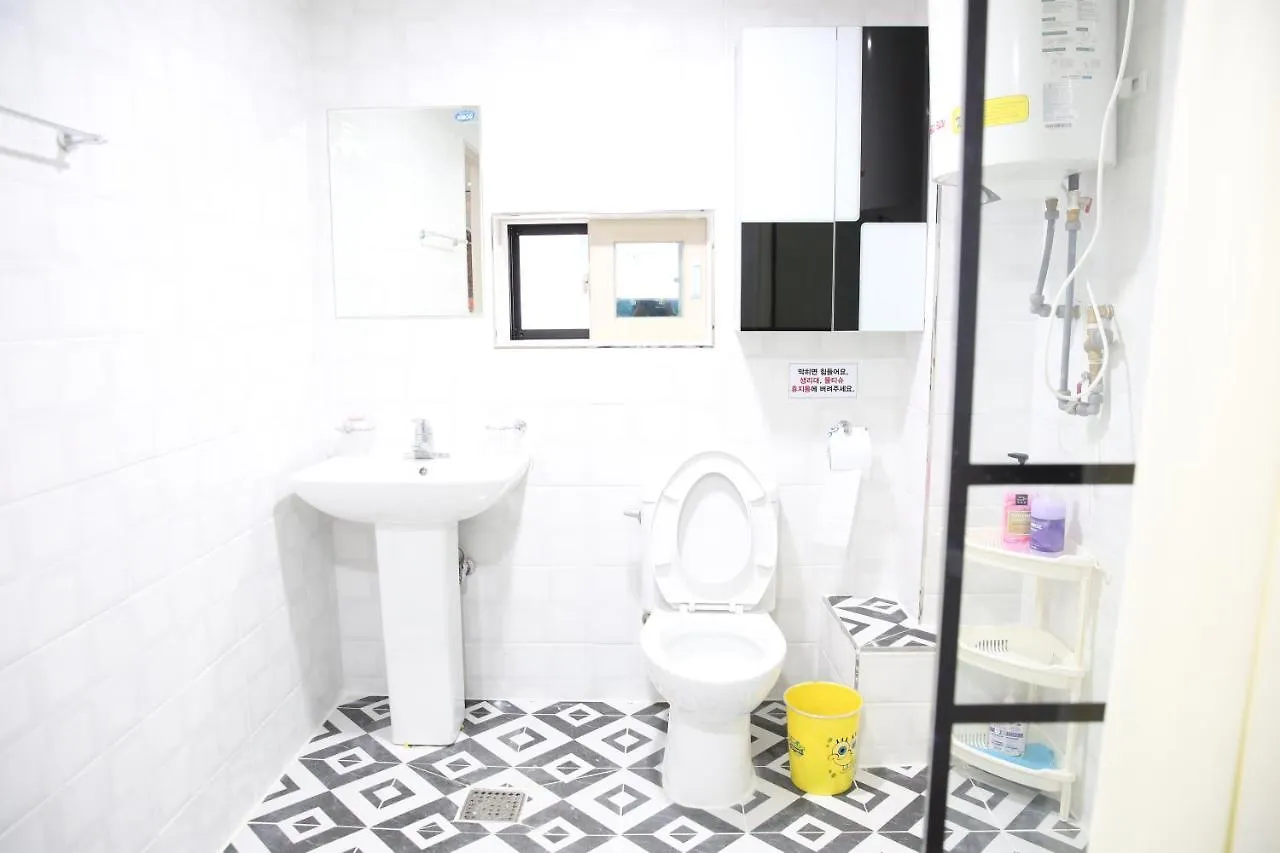 Coco Capsule Guesthouse Busan Capsule hotel